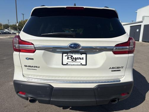 2022 Subaru Ascent Limited 8-Passenger