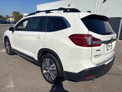 2022 Subaru Ascent Limited 8-Passenger