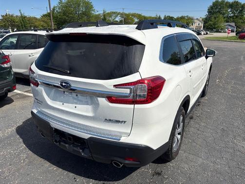 Crystal White Pearl 2025 Subaru Ascent Premium 7-Passenger