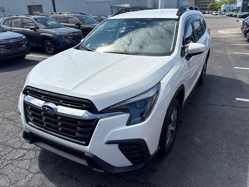 Crystal White Pearl 2025 Subaru Ascent Premium 7-Passenger