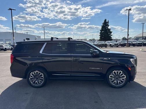 Onyx Black 2023 GMC Yukon Denali Ultimate