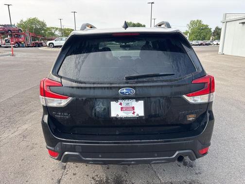 Crystal Black Silica 2023 Subaru Forester Wilderness