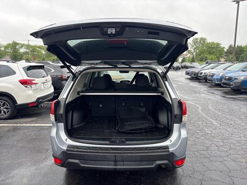 Ice Silver Metallic 2021 Subaru Forester Premium