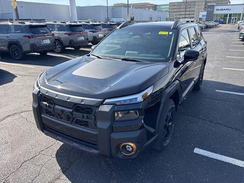 Crystal Black Silica 2026 Subaru Outback Wilderness