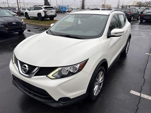 2017 Nissan Rogue Sport SV