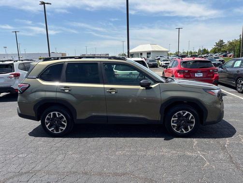 Autumn Green Metallic 2025 Subaru Forester Premium