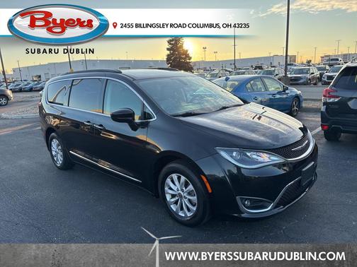 2017 Chrysler Pacifica Touring-L