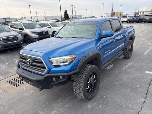 2016 Toyota Tacoma SR