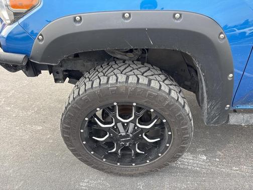 2016 Toyota Tacoma SR