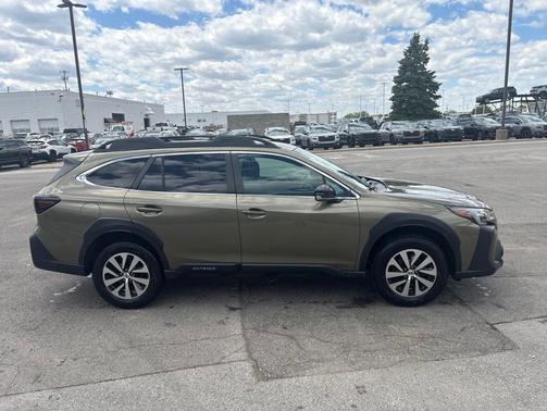 Green Metallic 2024 Subaru Outback Premium
