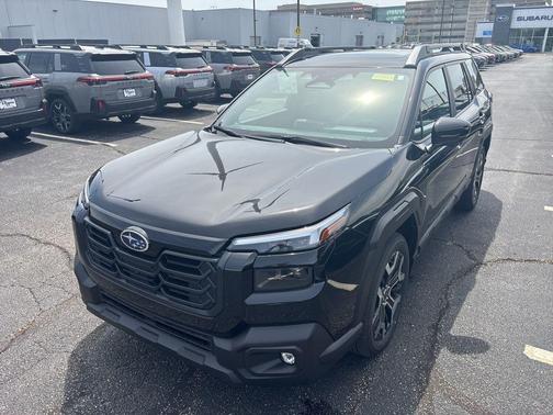 Crystal Black Silica 2026 Subaru Outback Touring XT