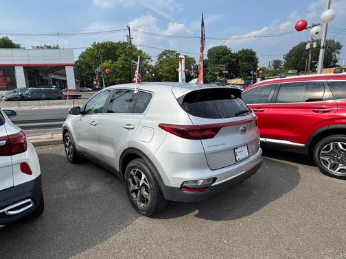 2022 Kia Sportage LX