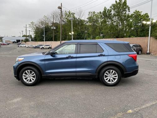 2020 Ford Explorer Base