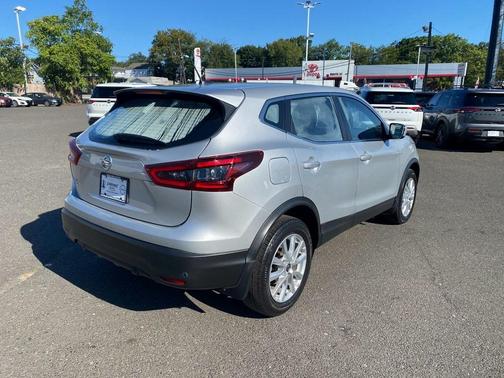 2022 Nissan Rogue Sport S