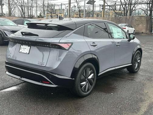 2025 Nissan ARIYA EVOLVE+