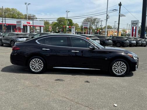2015 INFINITI Q70L 3.7X