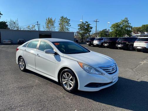2014 Hyundai SONATA GLS