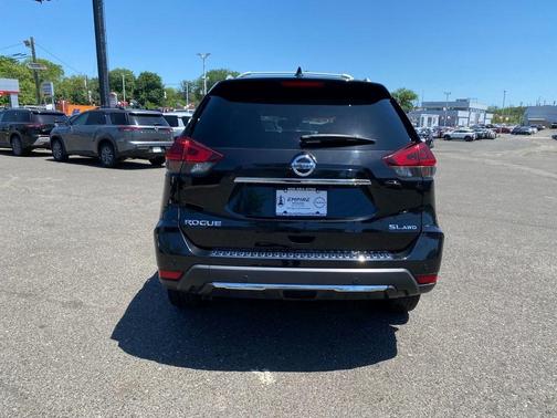 2020 Nissan Rogue SL