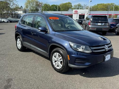 2016 Volkswagen Tiguan S