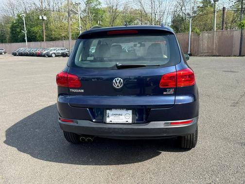 2016 Volkswagen Tiguan S