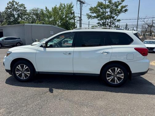 2018 Nissan Pathfinder S