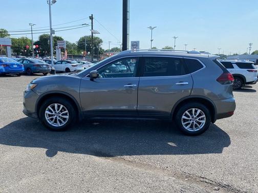 2018 Nissan Rogue SV