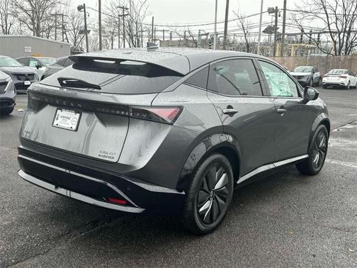 2025 Nissan ARIYA EVOLVE+