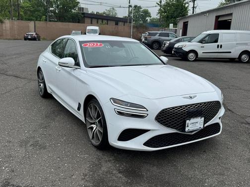 2023 Genesis G70 2.0T