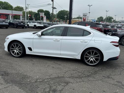 2023 Genesis G70 2.0T