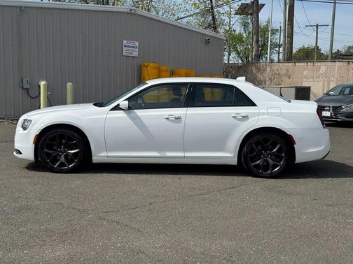 2021 Chrysler 300 S