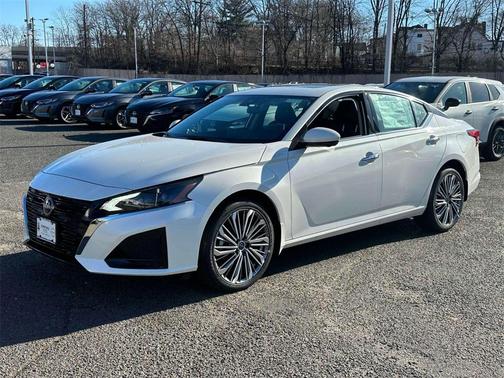 2025 Nissan Altima SL