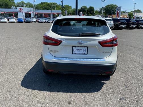 2021 Nissan Rogue Sport SV