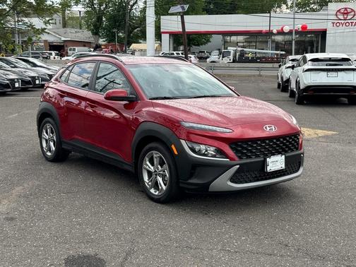 2023 Hyundai KONA SEL
