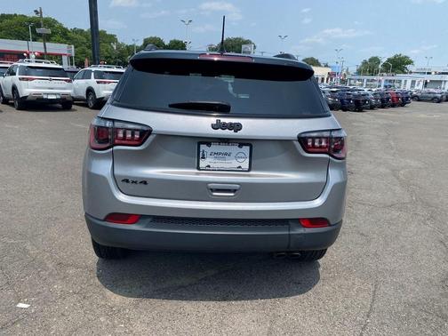 2022 Jeep Compass Altitude