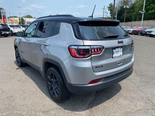 2022 Jeep Compass Altitude