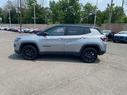 2022 Jeep Compass Altitude