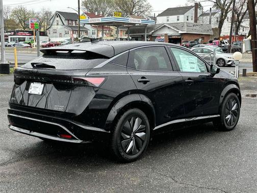 2025 Nissan ARIYA EVOLVE+