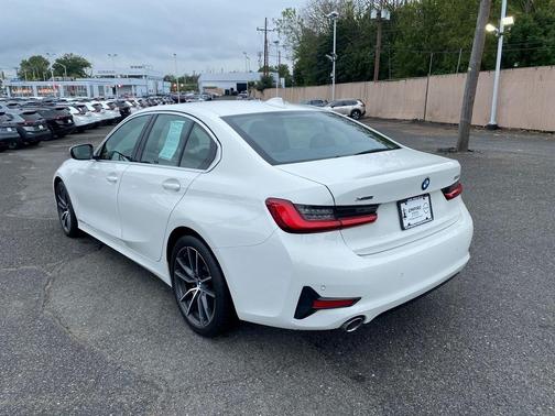 2021 BMW 330 i xDrive