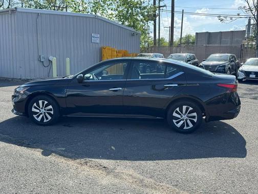 2022 Nissan Altima 2.5 S