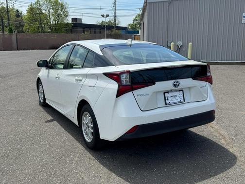 2019 Toyota Prius L