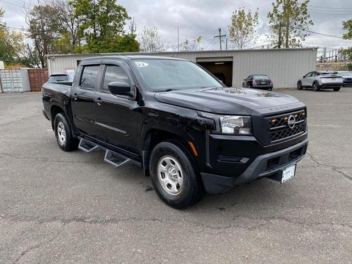 2022 Nissan Frontier S
