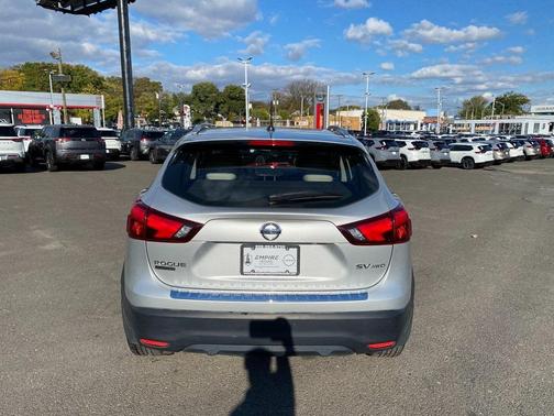 2018 Nissan Rogue Sport SV