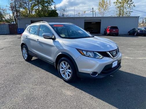 2018 Nissan Rogue Sport SV