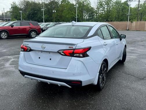 2023 Nissan Versa 1.6 SR