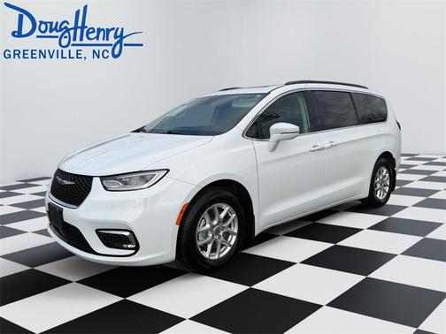 2022 Chrysler Pacifica Touring-L