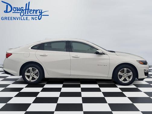 Summit White 2024 Chevrolet Malibu LT