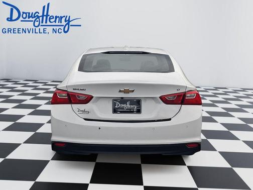 Summit White 2024 Chevrolet Malibu LT