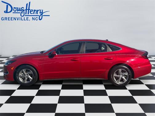 2022 Hyundai SONATA SE