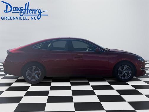 2022 Hyundai SONATA SE