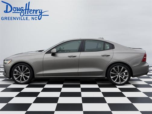 2019 Volvo S60 T5 Momentum